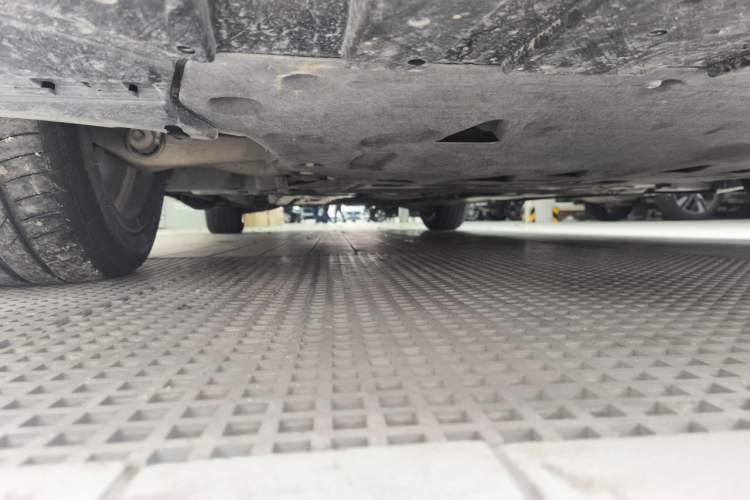 Used Volvo S60 2025 B5 Zhiya Sport Edition Chassis Front Right