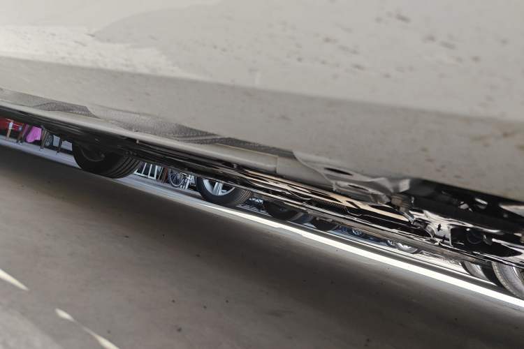 Used Volvo S60 2025 B4 Zhiyi Luxury Edition Chassis Front Right