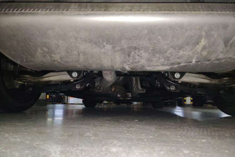 Used Volvo S60 2025 B4 Zhiyuan Luxury Edition Chassis Rear