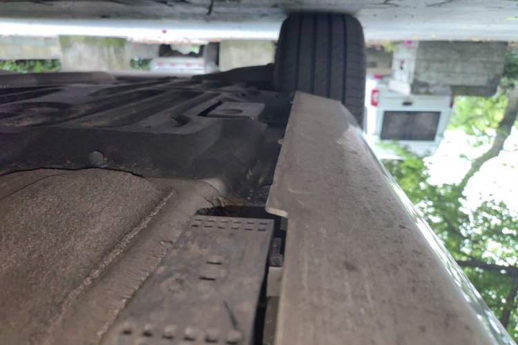 Used Volvo S60 2025 B4 Zhiyuan Luxury Edition Chassis Rear Right