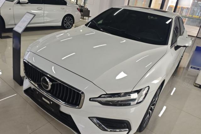 Used Volvo S60 2025 B4 Zhiyuan Luxury Edition