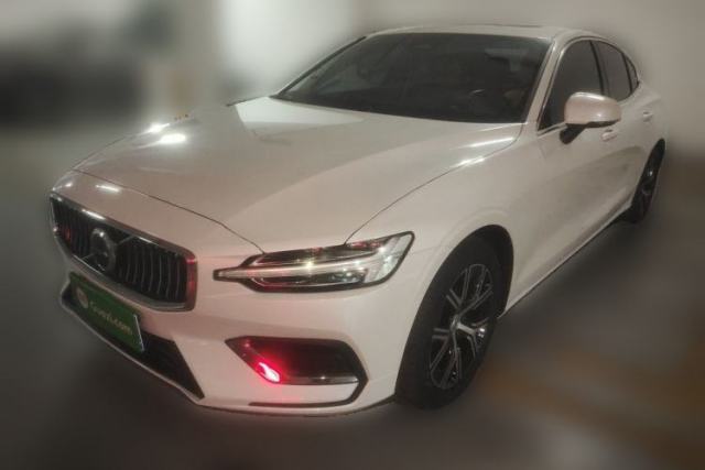 Used Volvo S60 2025 B4 Zhiyi Luxury Edition