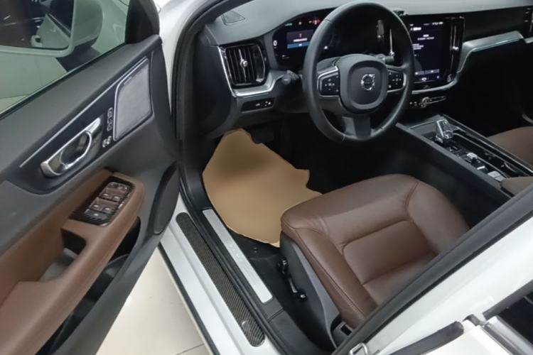 Used Volvo S60 2025 B4 Zhiyi Luxury Edition Driver Seat