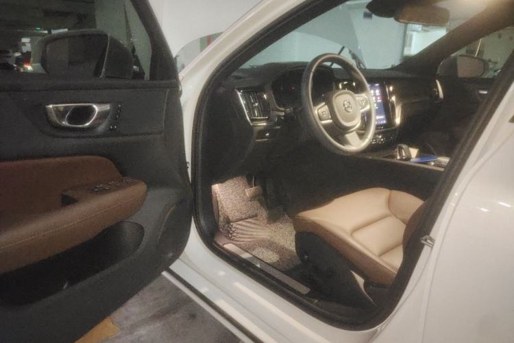 Used Volvo S60 2025 B4 Zhiyi Luxury Edition Driver Seat