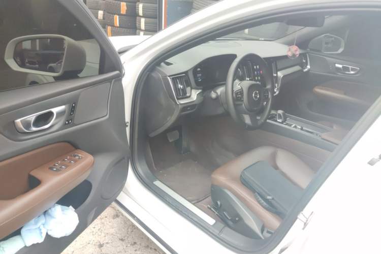 Used Volvo S60 2025 B4 Zhiyi Luxury Edition Driver Seat