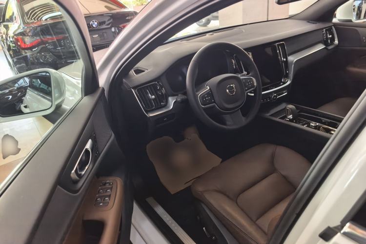 Used Volvo S60 2025 B4 Zhiyi Luxury Edition Driver Seat