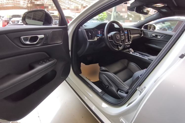 Used Volvo S60 2025 B5 Zhiya Sport Edition Driver Seat
