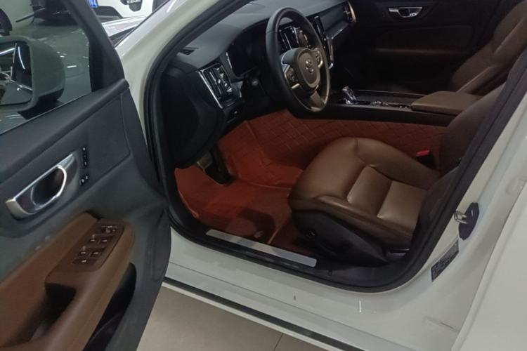 Used Volvo S60 2025 B4 Zhiyi Luxury Edition Driver Seat
