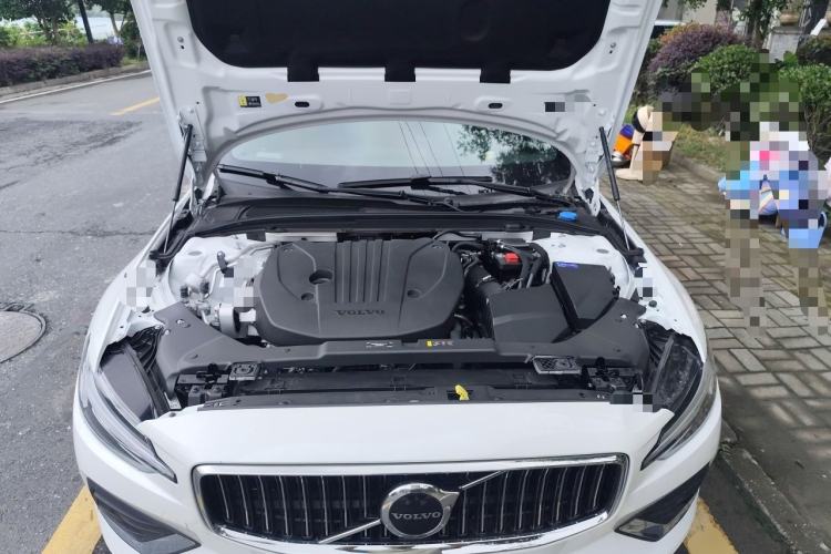 Used Volvo S60 2025 B4 Zhiyi Luxury Edition Engine Bay