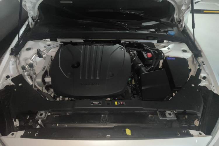 Used Volvo S60 2025 B4 Zhiyi Luxury Edition Engine Bay
