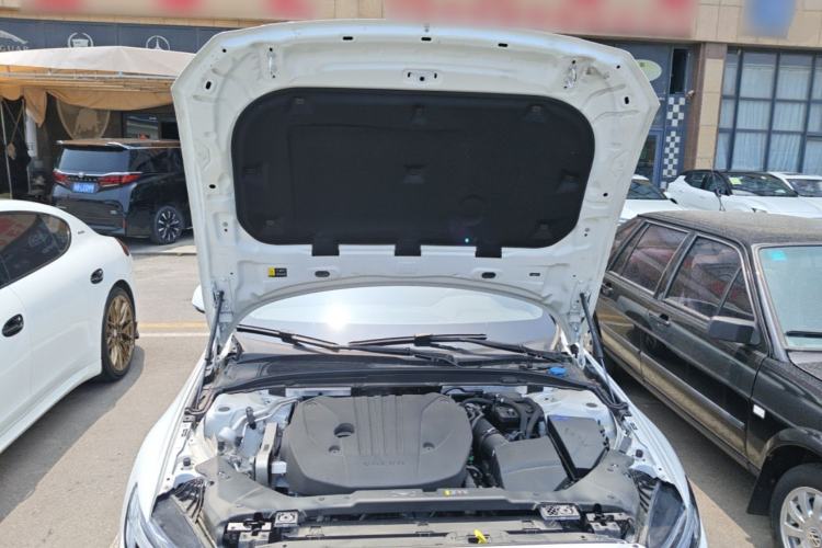 Used Volvo S60 2025 B4 Zhiyi Luxury Edition Engine Bay