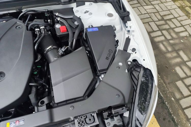Used Volvo S60 2025 B4 Zhiyi Luxury Edition Engine Bay Left