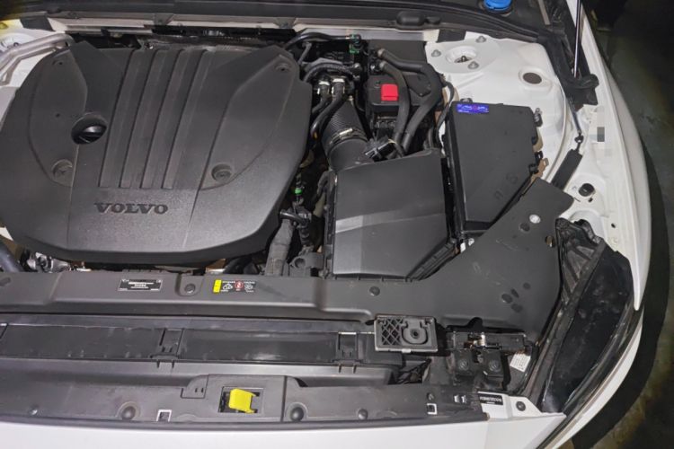 Used Volvo S60 2025 B4 Zhiyuan Luxury Edition Engine Bay Left