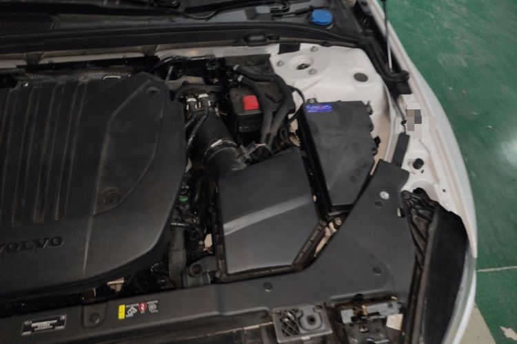 Used Volvo S60 2025 B4 Zhiyi Luxury Edition Engine Bay Left