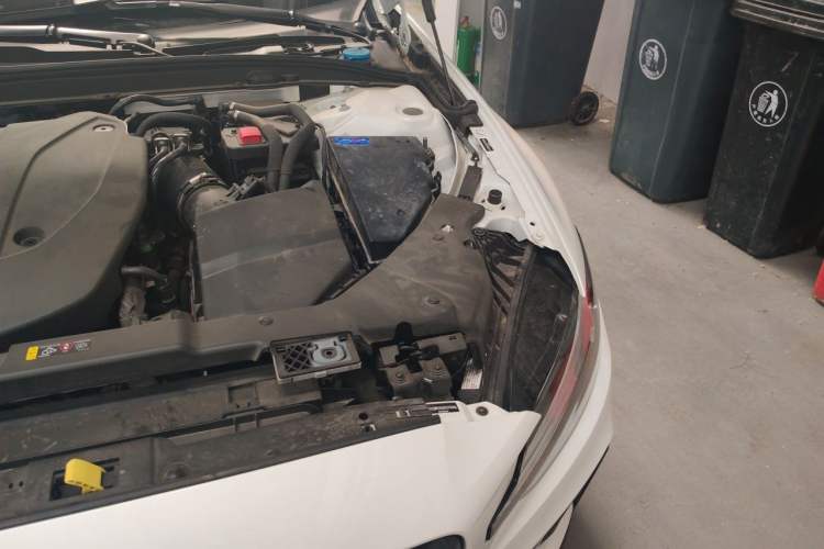 Used Volvo S60 2025 B5 Zhiya Sport Edition Engine Bay Left