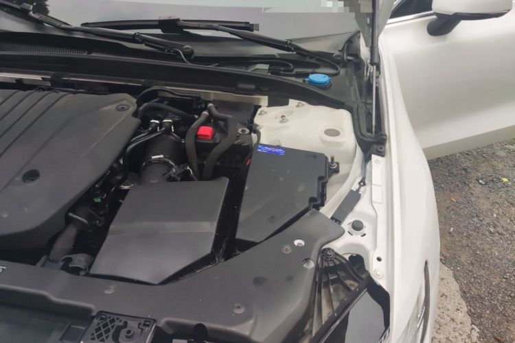 Used Volvo S60 2025 B4 Zhiyi Luxury Edition Engine Bay Left