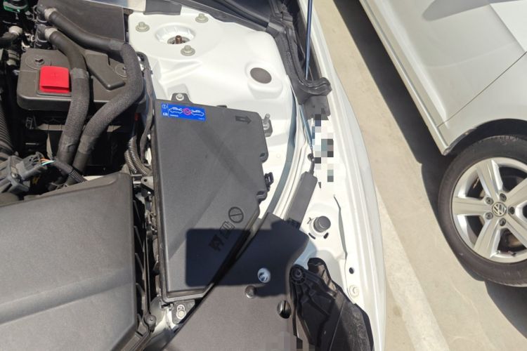 Used Volvo S60 2025 B4 Zhiyi Luxury Edition Engine Bay Left