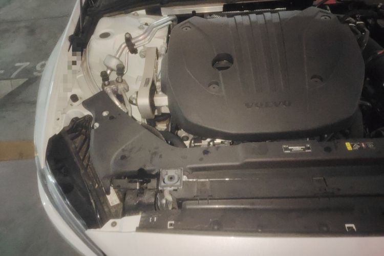 Used Volvo S60 2025 B4 Zhiyi Luxury Edition Engine Bay Right