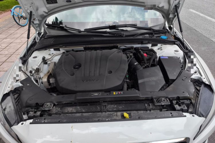 Used Volvo S60 2025 B4 Zhiyuan Luxury Edition Engine Bay