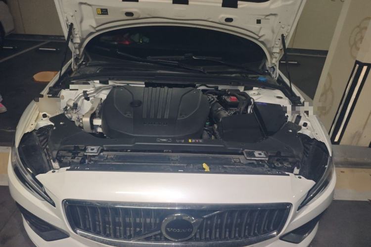 Used Volvo S60 2025 B4 Zhiyuan Luxury Edition Engine Bay