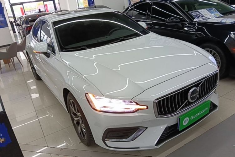 Used Volvo S60 2025 B4 Zhiyi Luxury Edition Exterior 1