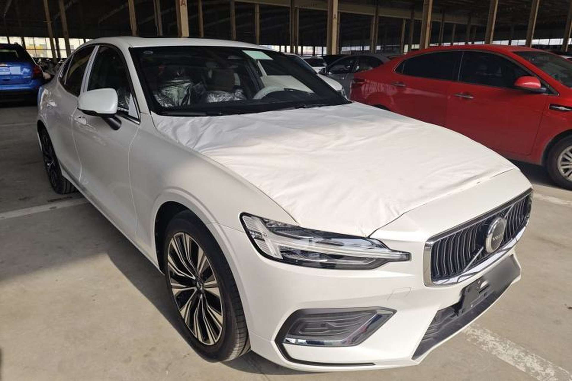 Used Volvo S60 2025 B4 Zhiyuan Luxury Edition Exterior 1
