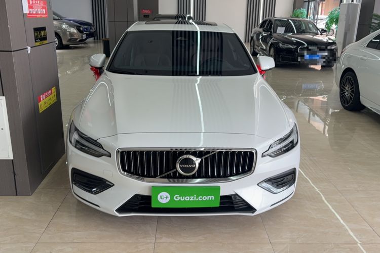 Used Volvo S60 2025 B4 Zhiyi Luxury Edition Exterior 1
