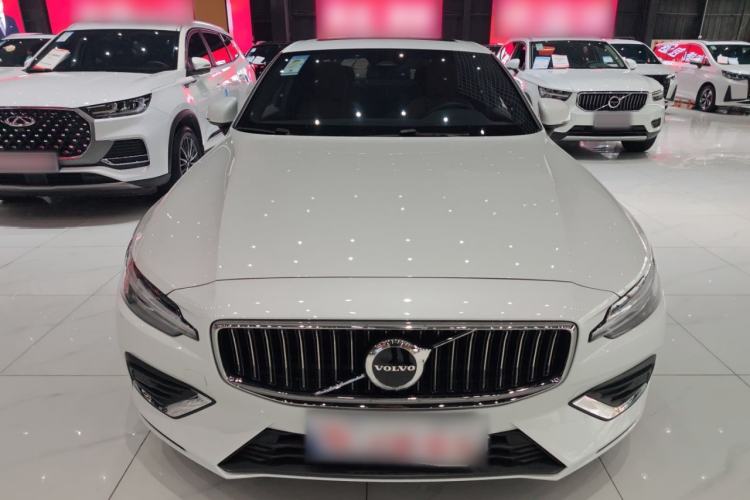 Used Volvo S60 2025 B4 Zhiyi Luxury Edition Exterior 1