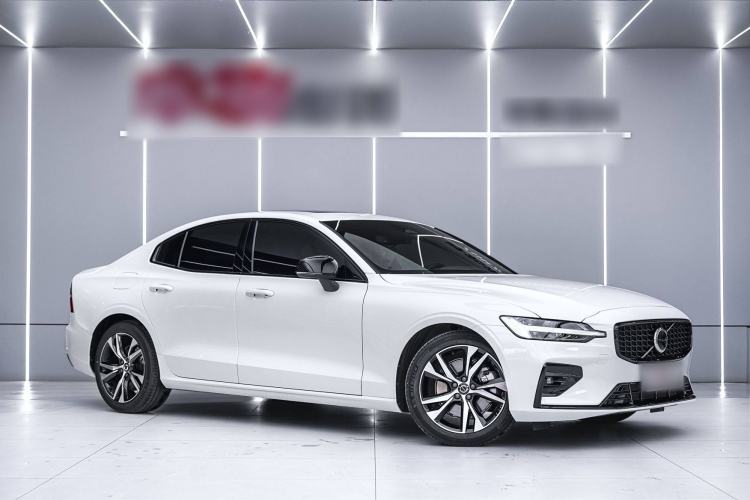 Used Volvo S60 2025 B5 Zhiya Sport Edition Exterior 2