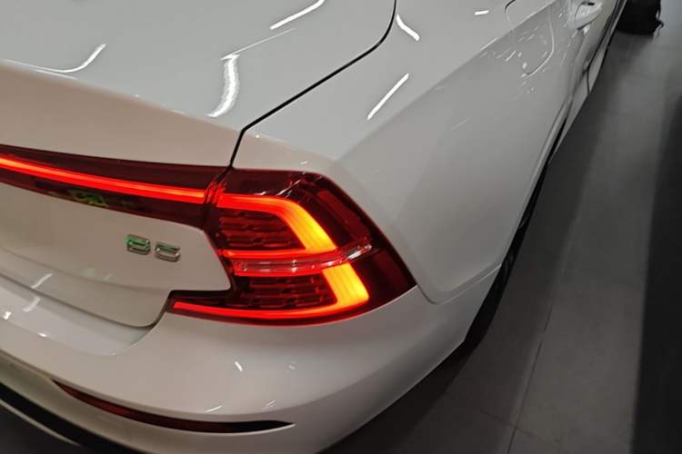 Used Volvo S60 2025 B5 Zhiya Sport Edition Exterior 3