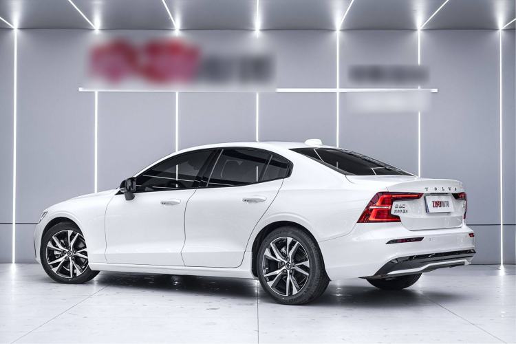 Used Volvo S60 2025 B5 Zhiya Sport Edition Exterior 4