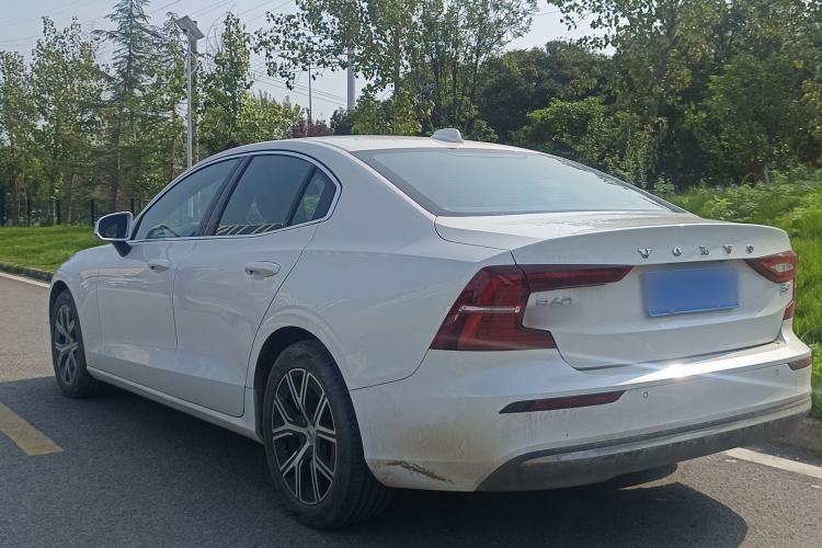 Used Volvo S60 2025 B4 Zhiyi Luxury Edition Exterior 4