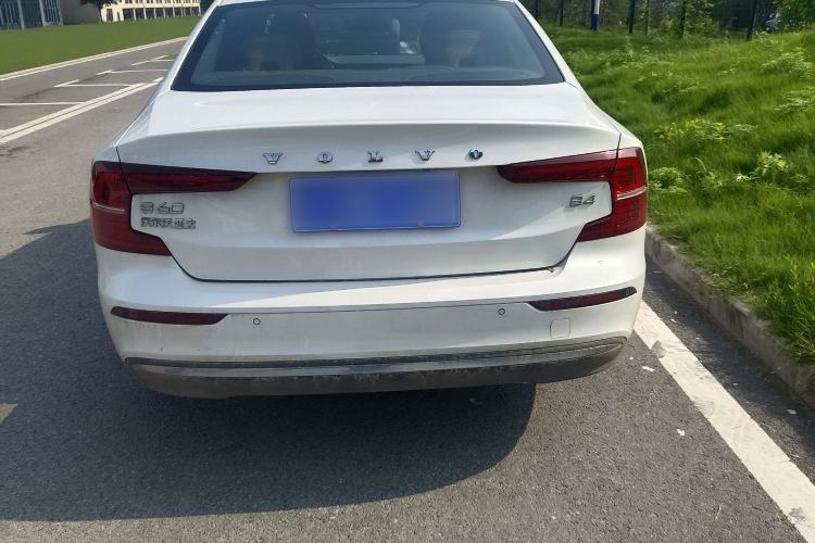Used Volvo S60 2025 B4 Zhiyi Luxury Edition Exterior 5