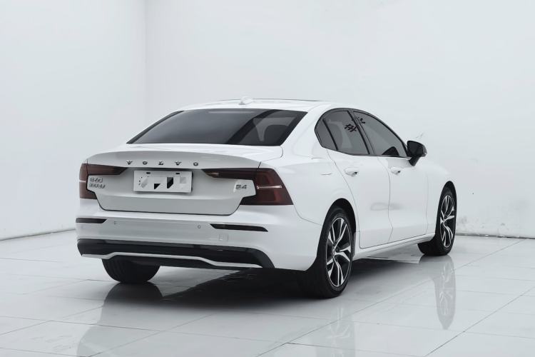 Used Volvo S60 2025 B4 Zhiyuan Sport Edition Exterior 5