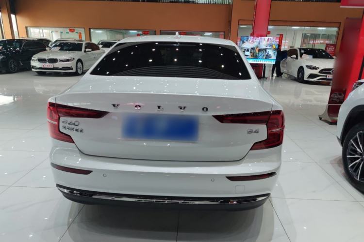 Used Volvo S60 2025 B4 Zhiyi Luxury Edition Exterior 5