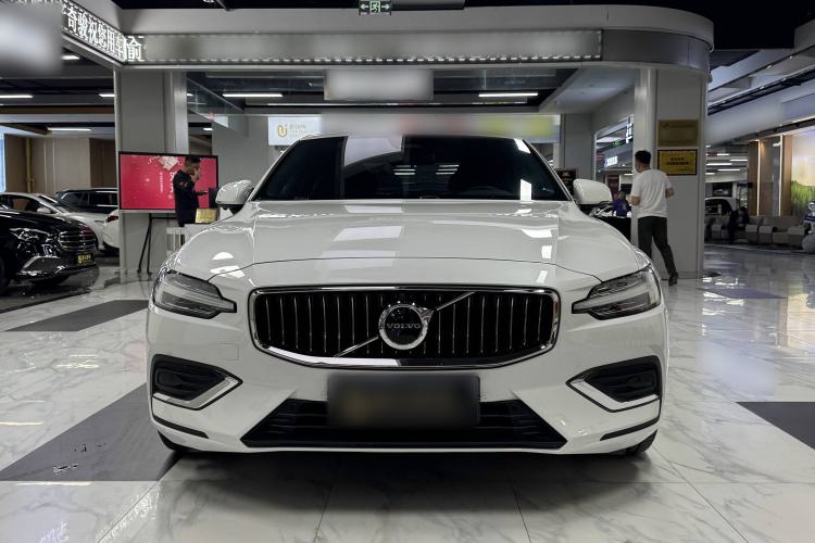 Used Volvo S60 2025 B4 Zhiyi Luxury Edition Exterior 6