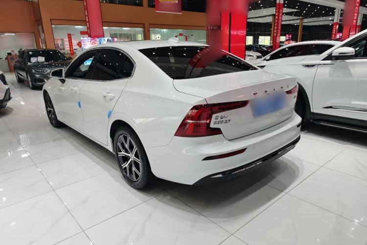 Used Volvo S60 2025 B4 Zhiyi Luxury Edition Exterior 6