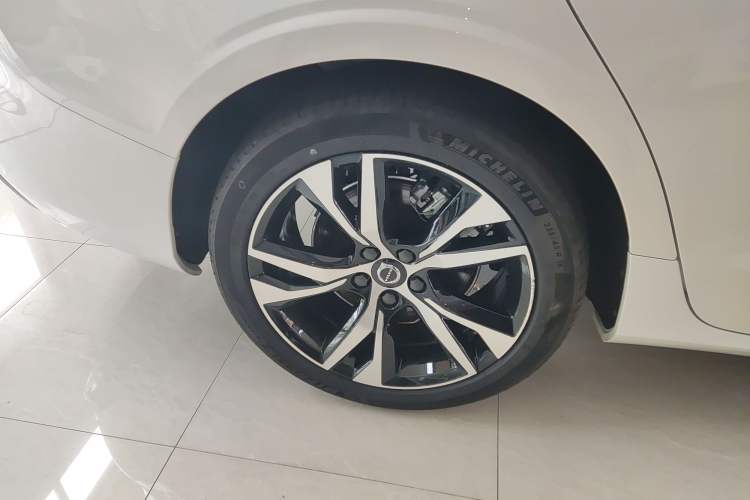 Used Volvo S60 2025 B5 Zhiya Sport Edition Exterior 8