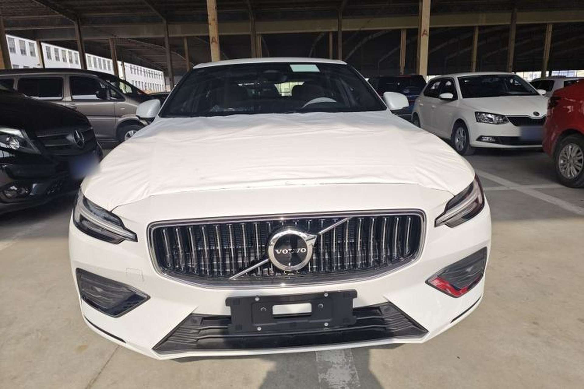 Used Volvo S60 2025 B4 Zhiyuan Luxury Edition Front