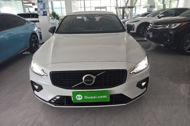 Used Volvo S60 2025 B5 Zhiya Sport Edition Front