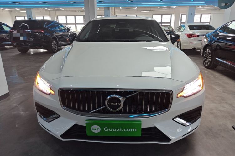 Used Volvo S60 2025 B4 Zhiyi Luxury Edition Front