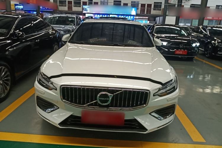 Used Volvo S60 2025 B4 Zhiyi Luxury Edition Front