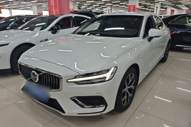 Used Volvo S60 2025 B4 Zhiyi Luxury Edition