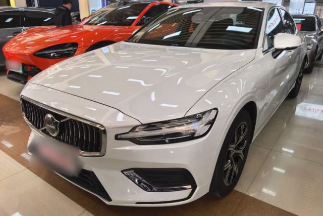 Used Volvo S60 2025 B4 Zhiyi Luxury Edition