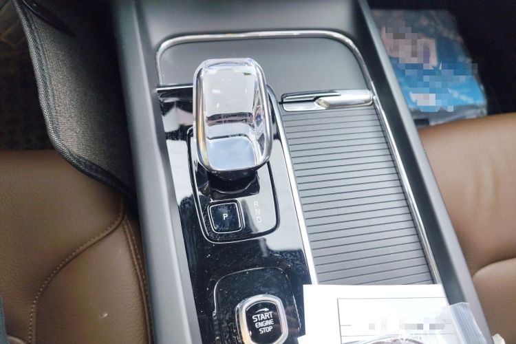 Used Volvo S60 2025 B4 Zhiyi Luxury Edition Gear Lever
