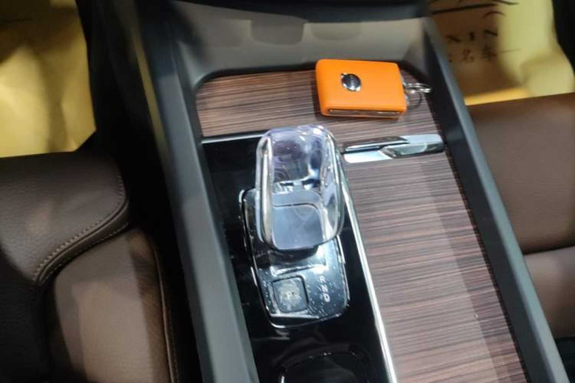Used Volvo S60 2025 B4 Zhiyuan Luxury Edition Gear Lever
