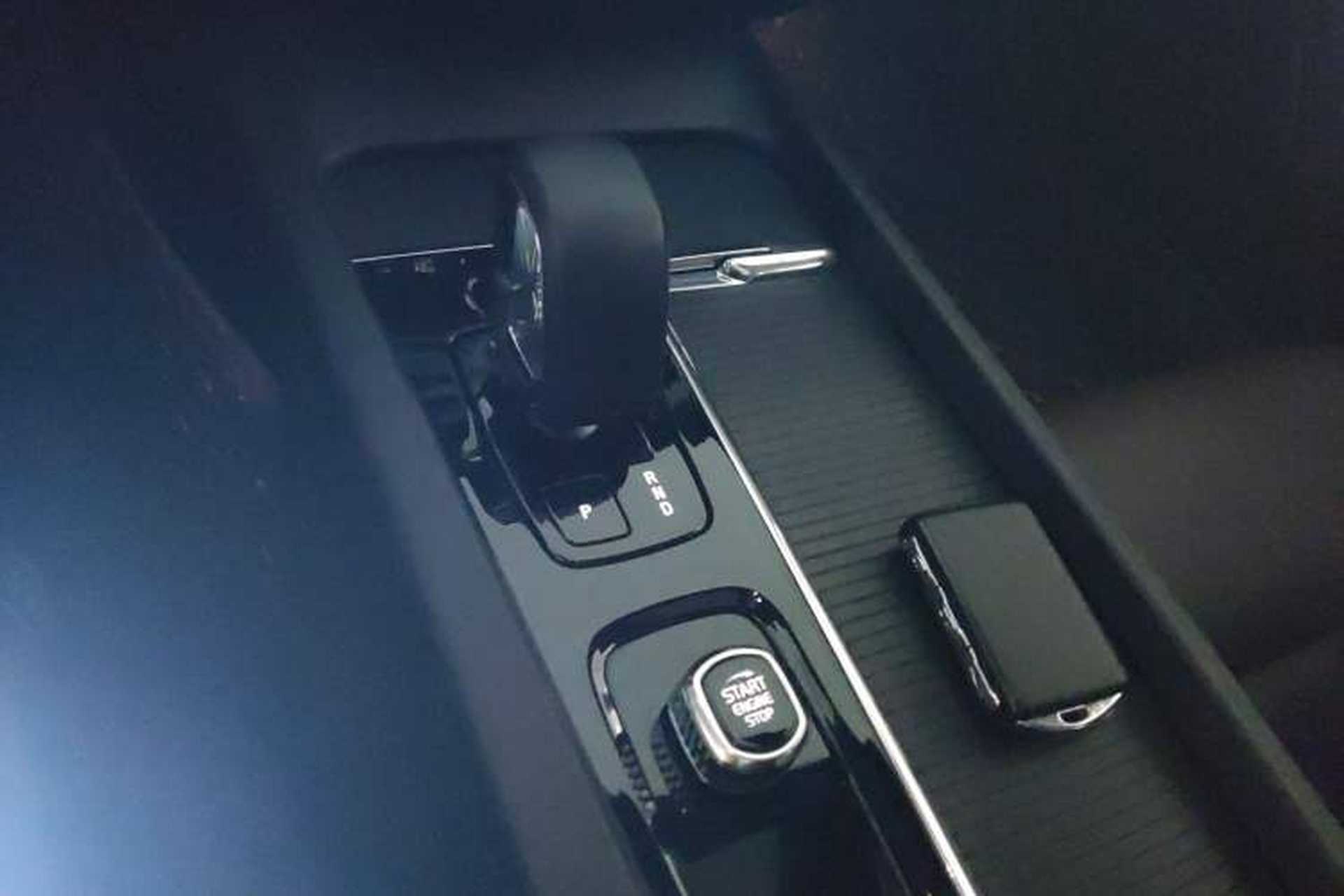 Used Volvo S60 2025 B4 Zhiyi Luxury Edition Gear Lever