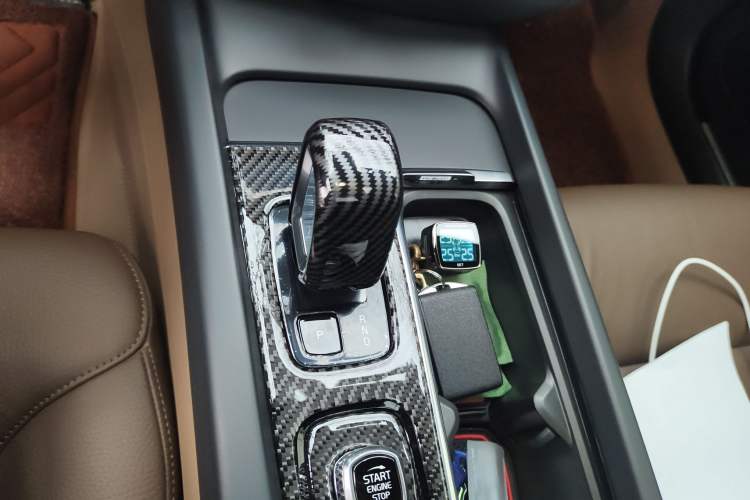 Used Volvo S60 2025 B4 Zhiyi Luxury Edition Gear Lever