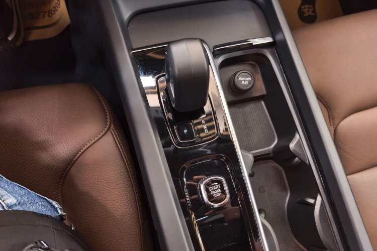 Used Volvo S60 2025 B4 Zhiyi Luxury Edition Gear Lever