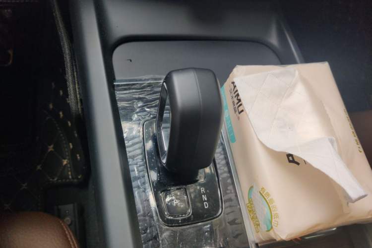 Used Volvo S60 2025 B4 Zhiyi Luxury Edition Gear Lever